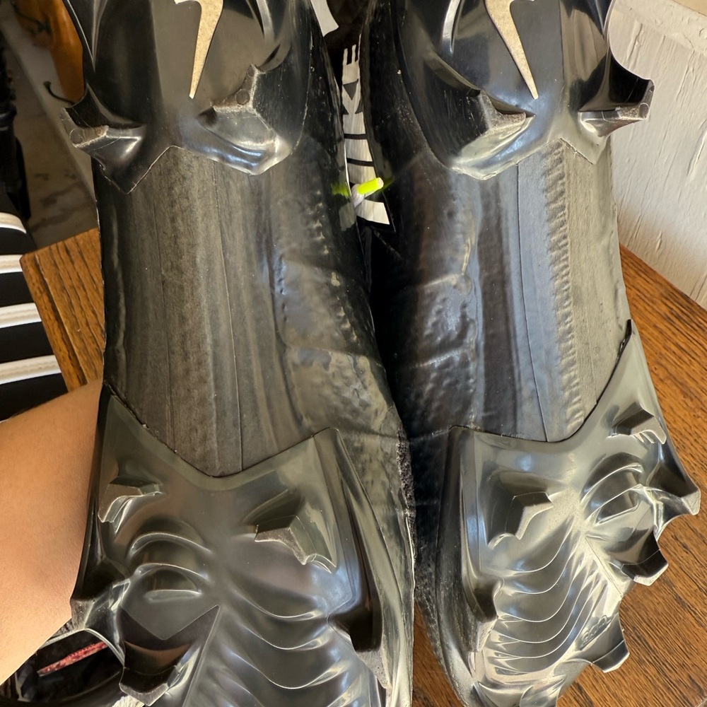 Nike Vapor Edge 360 Untouchable Mid “Black/White” - Picture 5 of 8